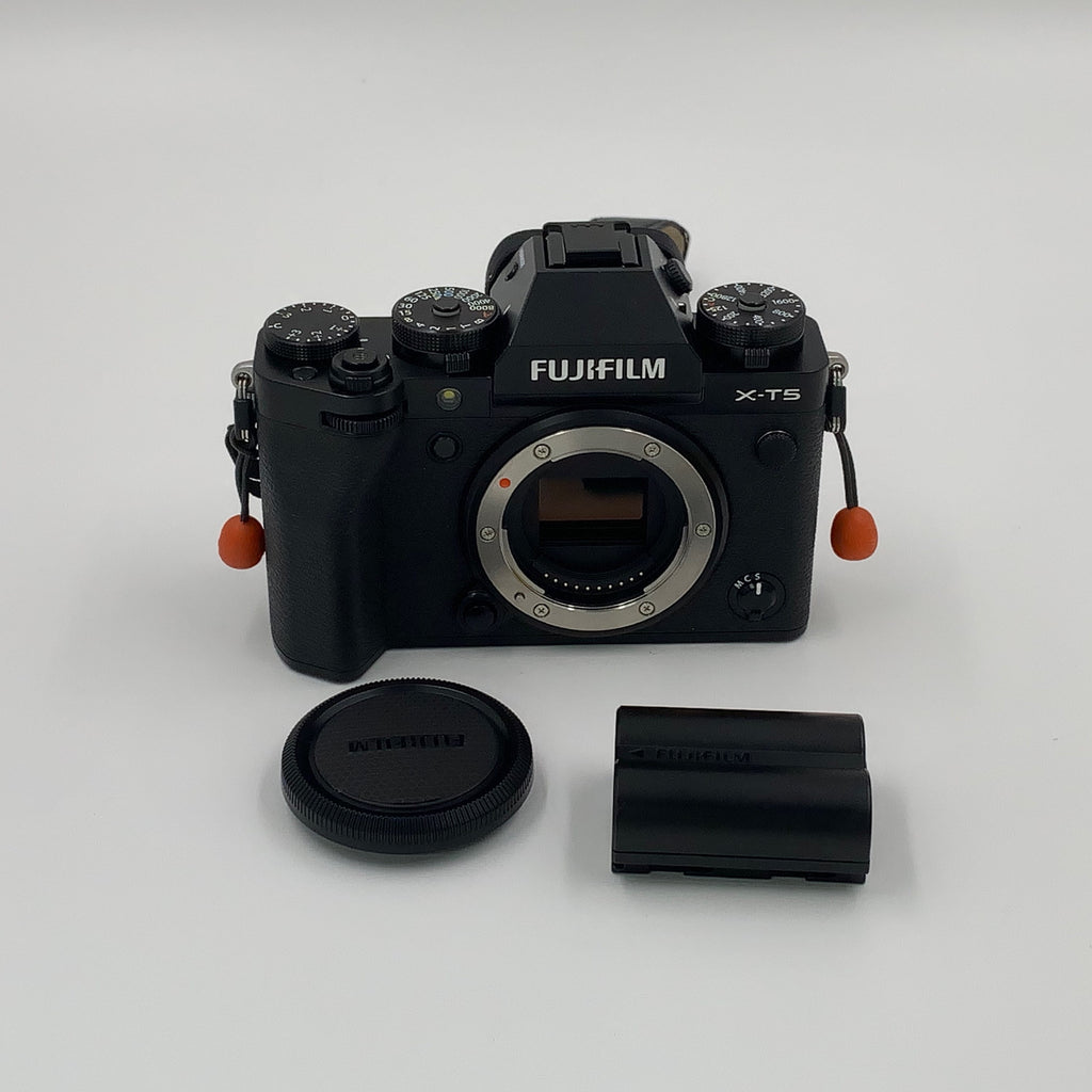 Used Fujifilm X-T5 Mirrorless Camera Body, Black
