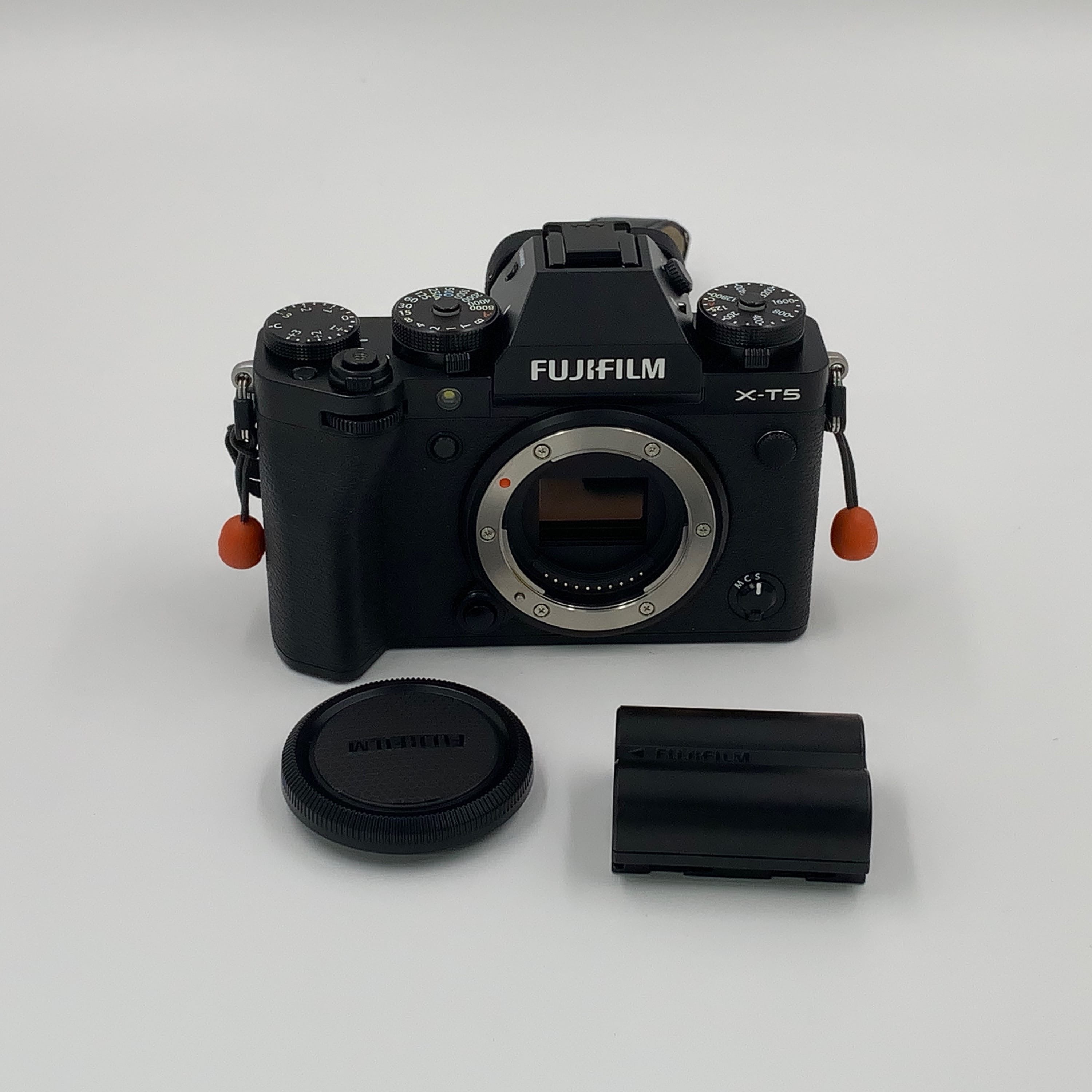 Used Fujifilm X-T5 Mirrorless Camera Body, Black