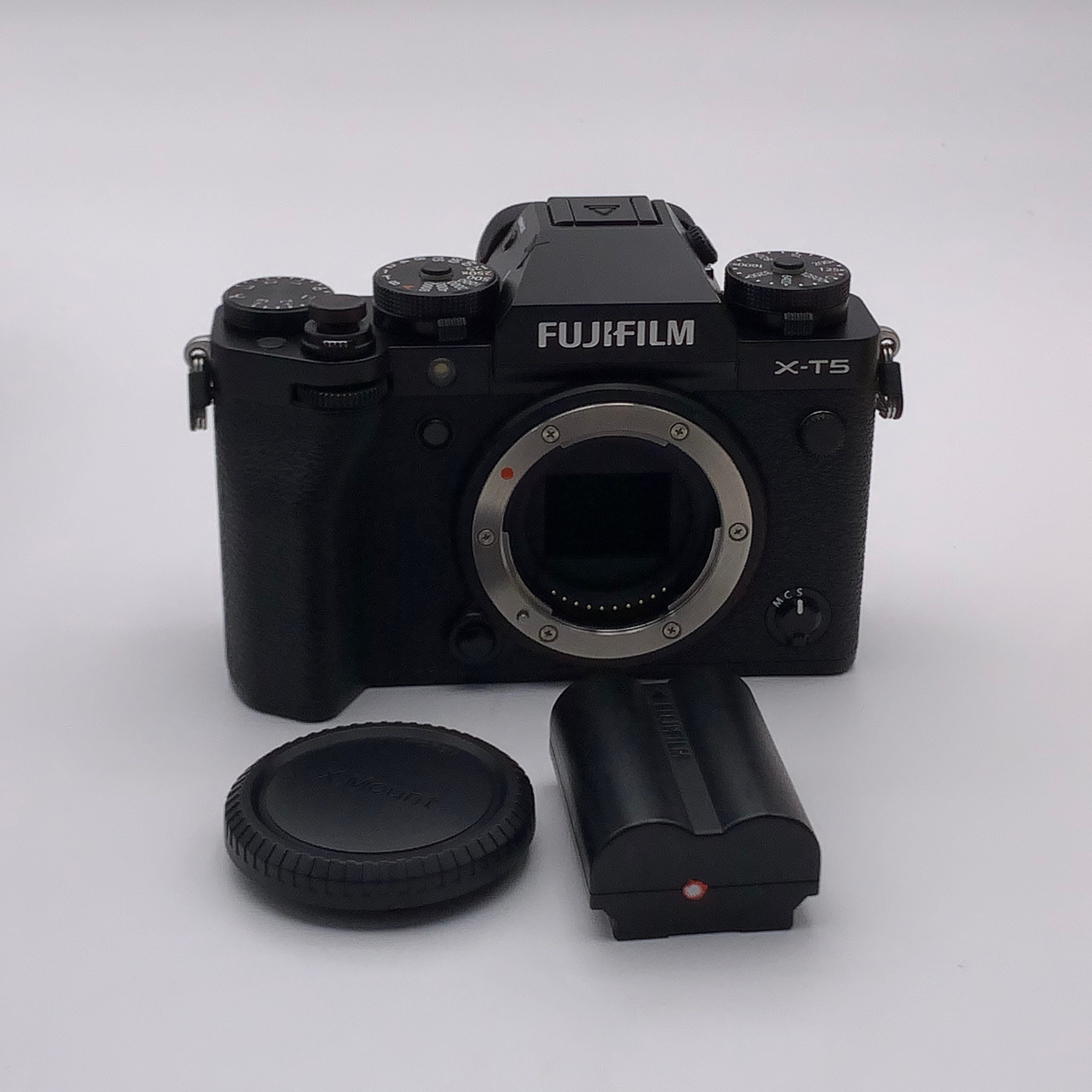 Used Fujifilm X-T5 Mirrorless Camera Body, Black