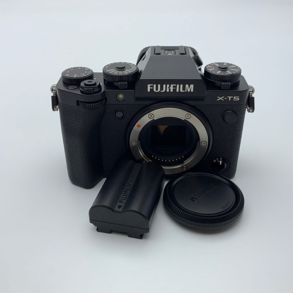 Used Fujifilm X-T5 Mirrorless Camera Body, Black