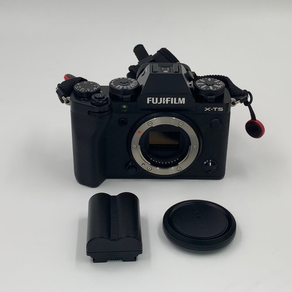 Used Fujifilm X-T5 Mirrorless Camera Body, Black