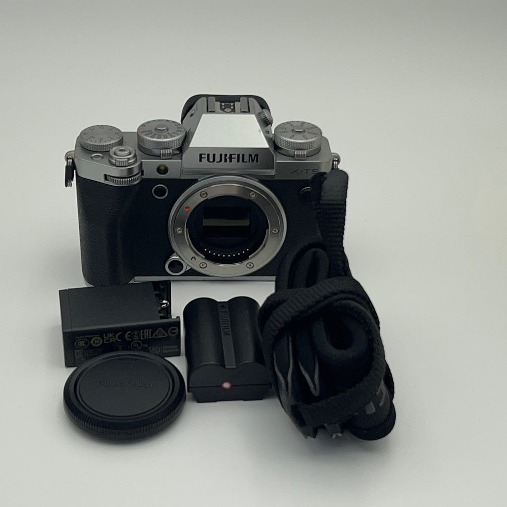 Used Fujifilm X-T5 Mirrorless Camera Body, Silver