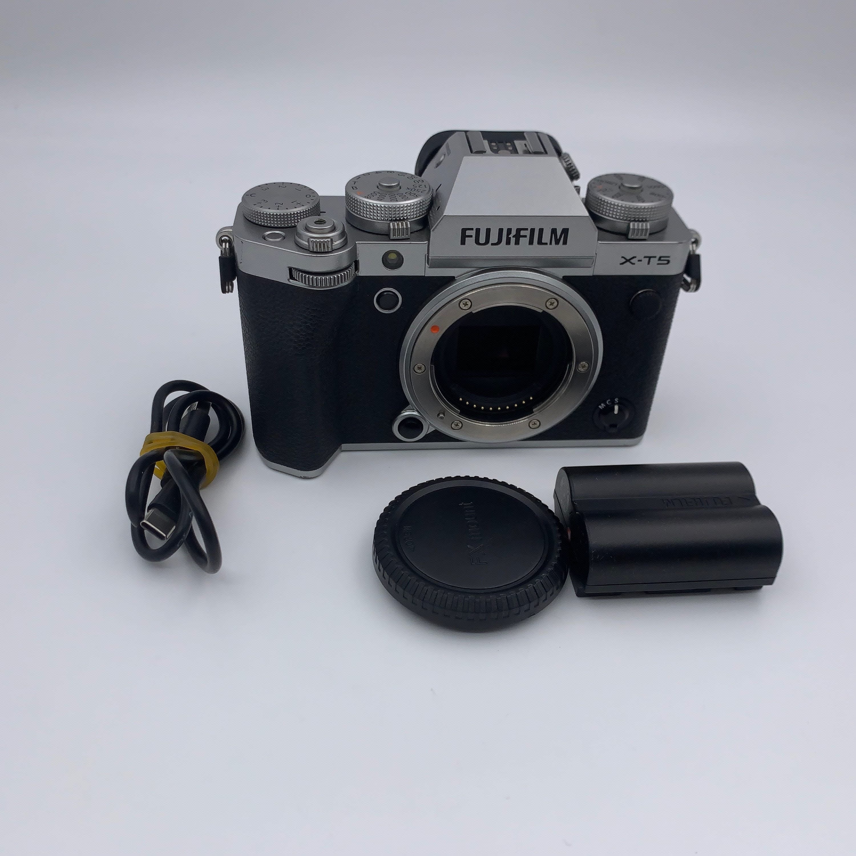 Used Fujifilm X-T5 Mirrorless Camera Body, Silver