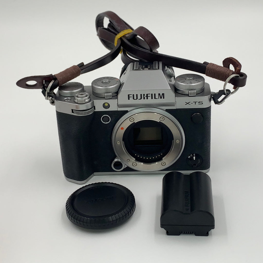 Used Fujifilm X-T5 Mirrorless Camera Body, Silver
