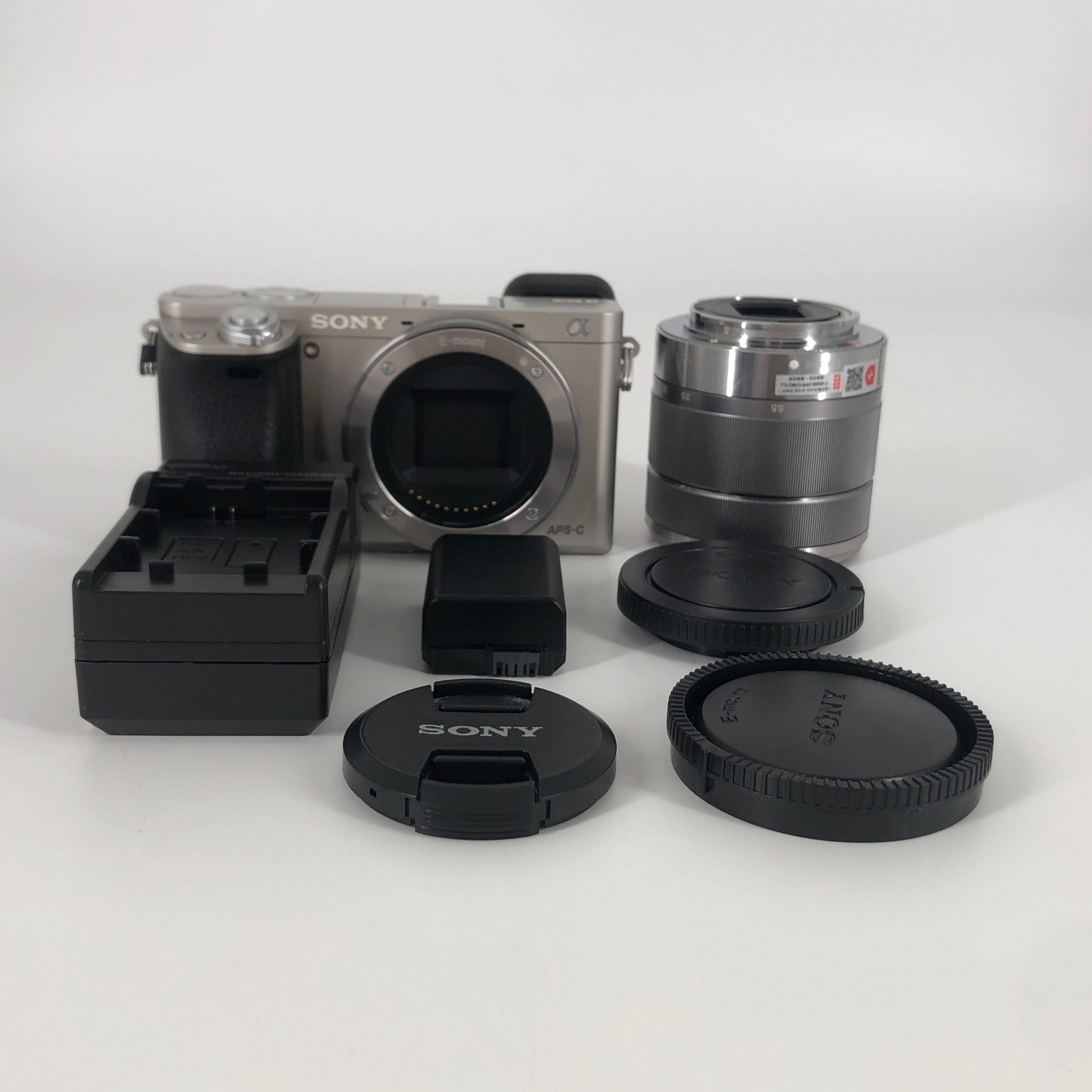 Used Sony A6000 Mirrorless Camera with Sony E 18-55mm f/3.5-5.6 OSS Lens (APS-C)
